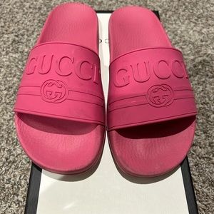 Pink Gucci Rubber Slides